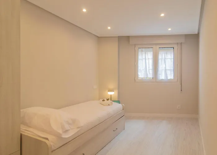 Holidea Ayuntamiento De *